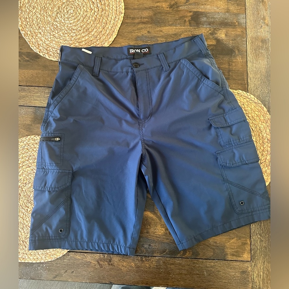 Iron Co. Men's Blue Cargo Shorts - Picture 2 of 4